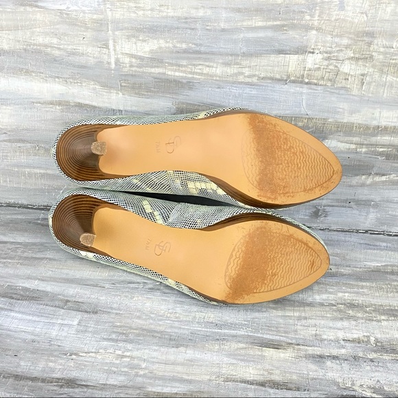 Circa Joan David Luxe Platform Pumps Pearly Snakeskin Print Leather Heels 7.5M - Picture 16 of 16